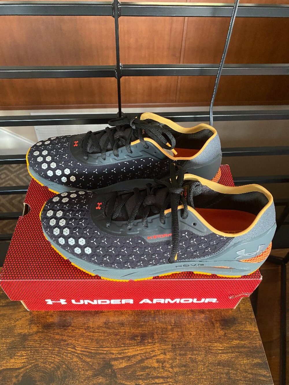 Under Armour HOVR Sonic 3 Storm, Black/Lunar Orange, M 9 1/2, EU 43, UK 8.5